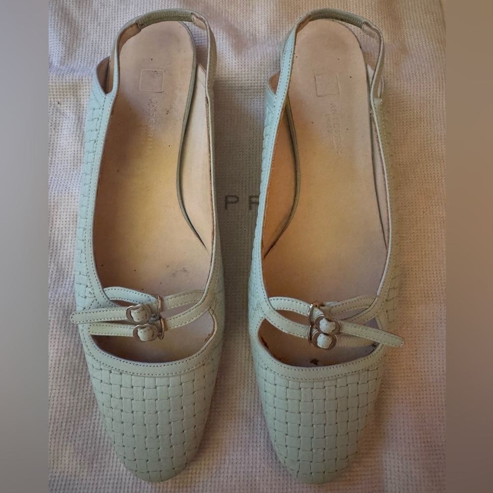 Vintage Antiprima Elegant Blue Woven Women's Italian Leather Flats in Size 7 EUC